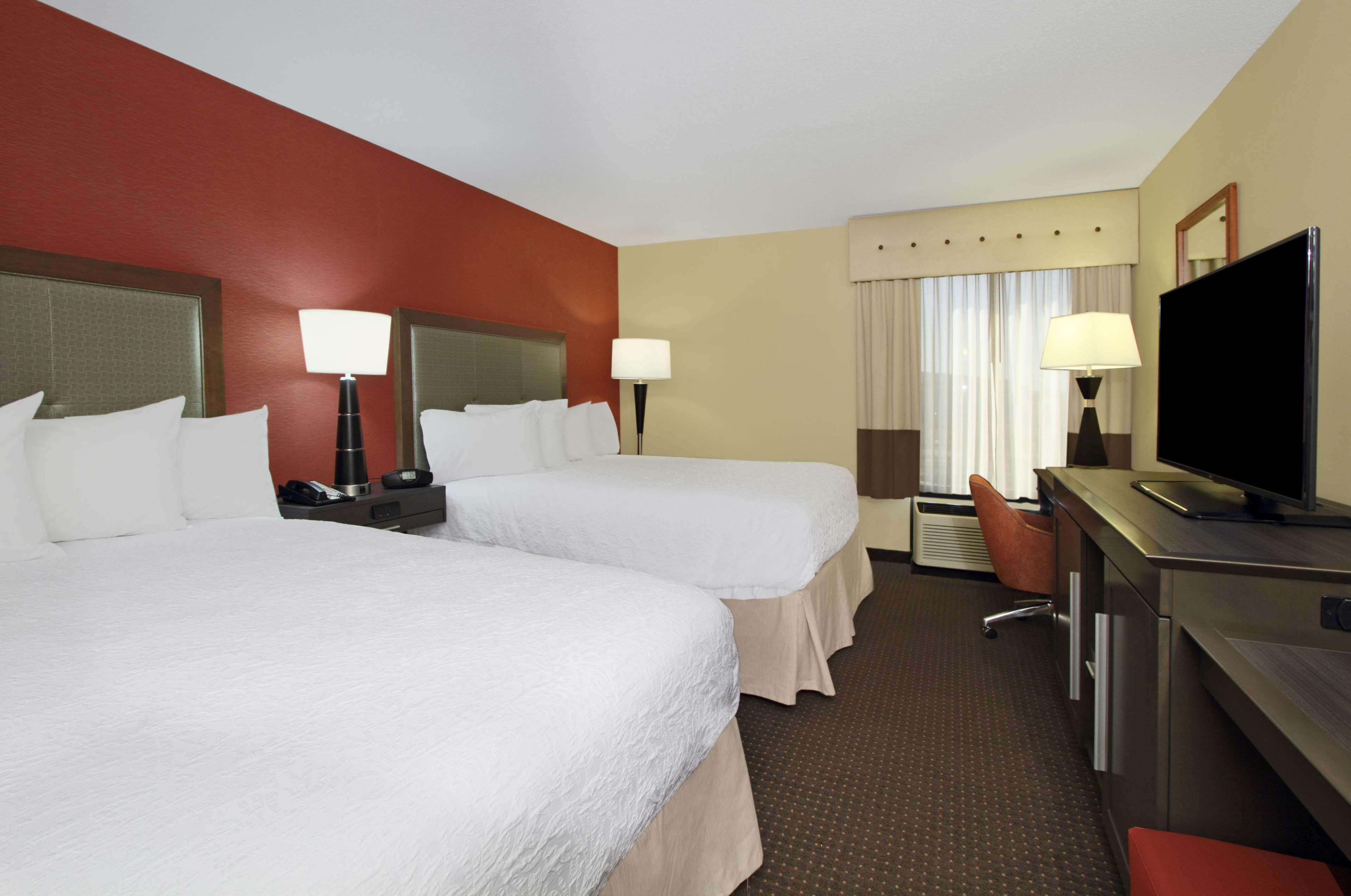 Hampton Inn Columbus-International Airport Гаханна Экстерьер фото